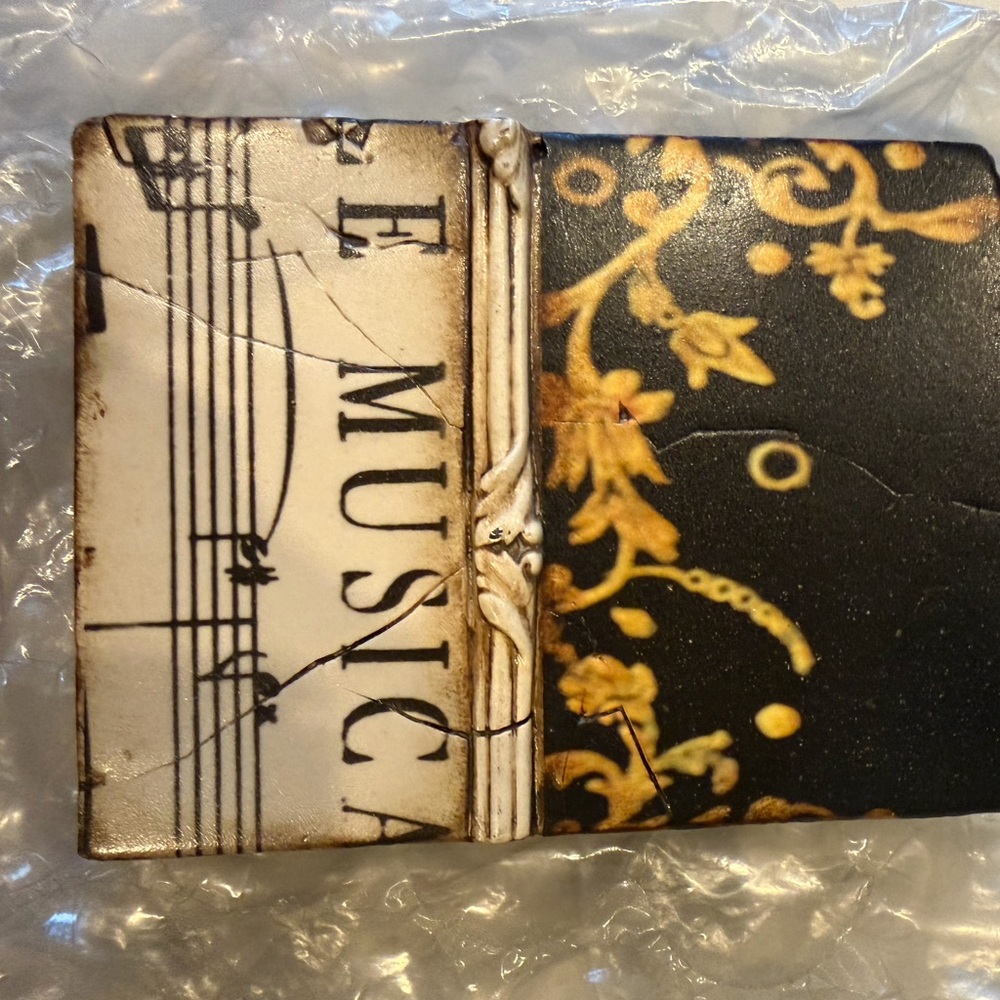 Sid Dickens Black and White Decorative Plaque T-109 “Under Stars”